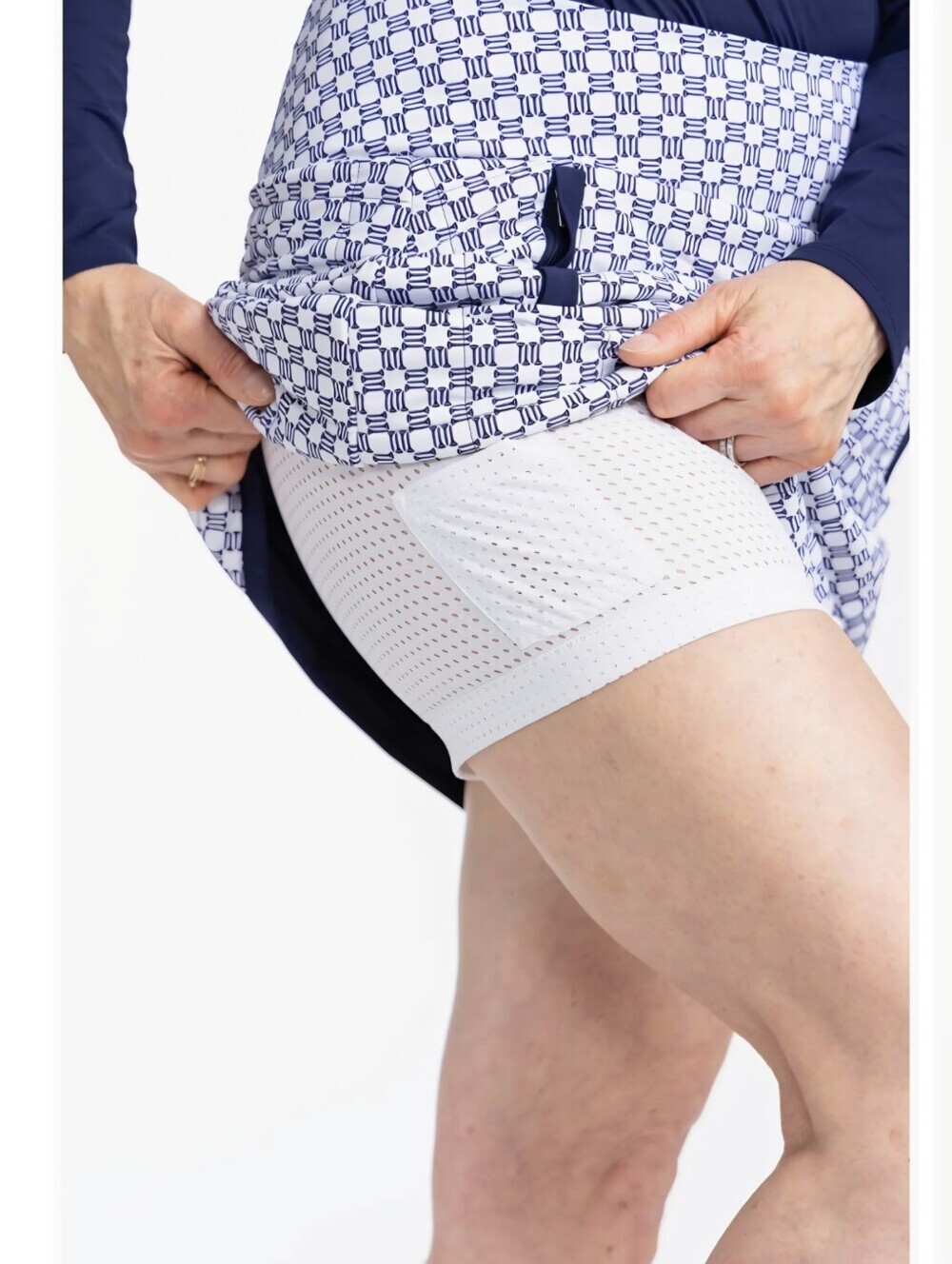NWT KINONA SPORT SKIRT White & NAVY Breathable Bike Shorts with Built-In Pocket